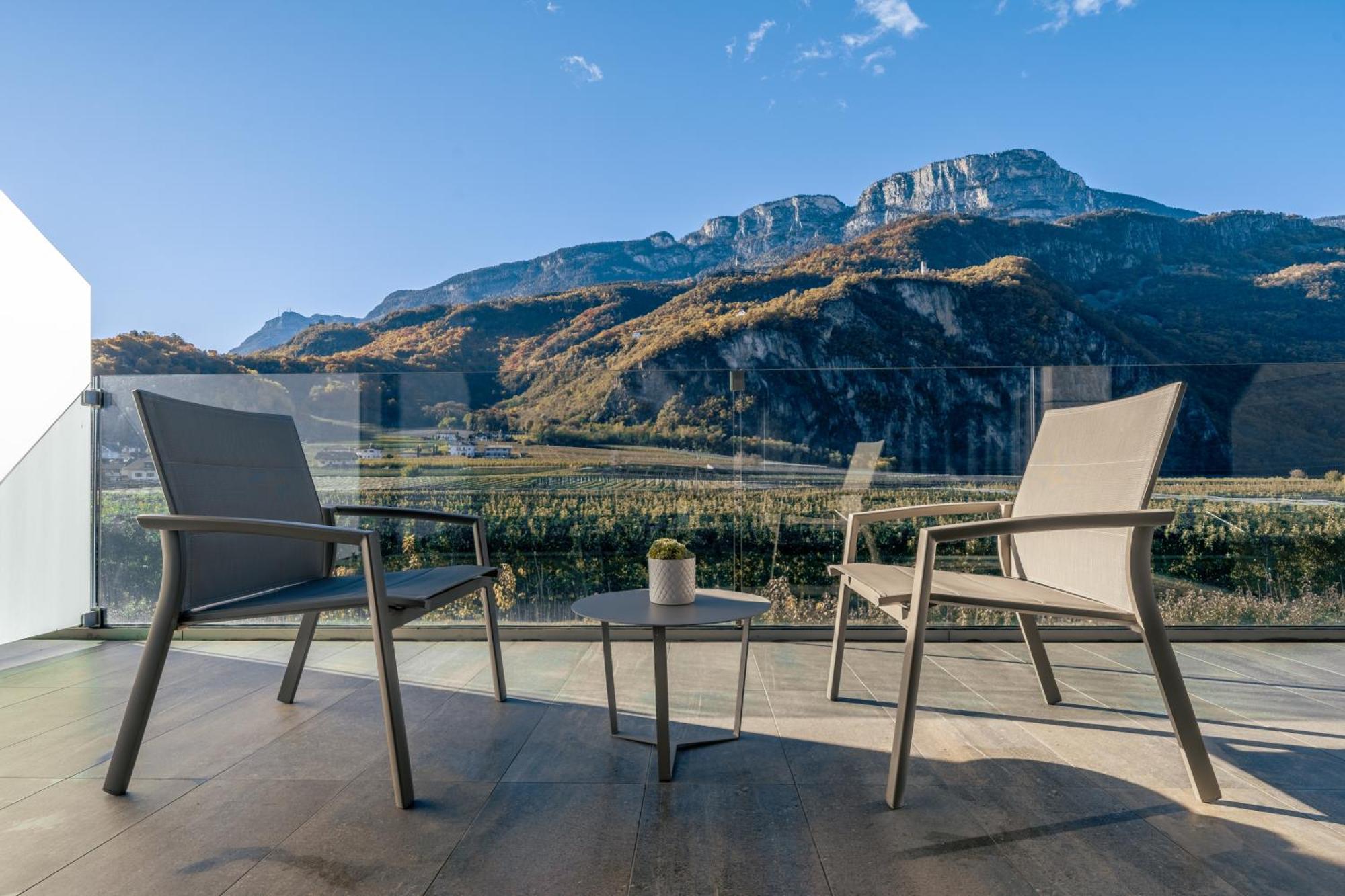 The Lodge Sporthotel - Golfclub Eppan Appiano Sulla Strada Del Vino Extérieur photo